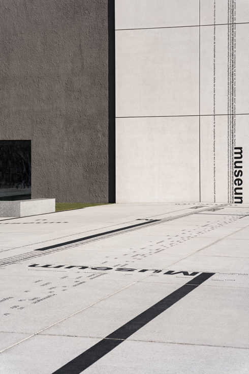 kuehn-malvezzi-architekten-museum-saarland-kunst-kultur-saarbruecken-platz-gebaeude