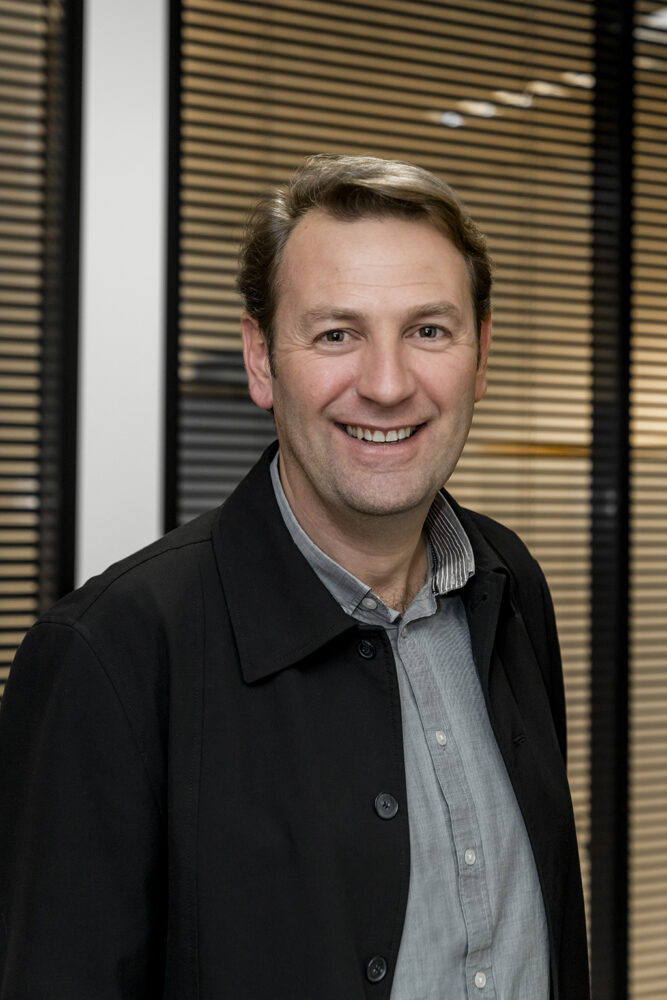 nfm-Portrait-office-luxemburg-man