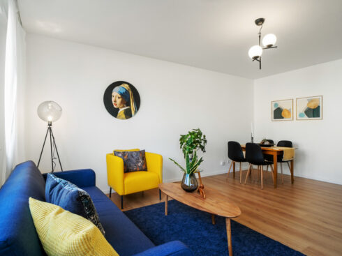 couch-wohnzimmer-bild-weiss-licht-foto